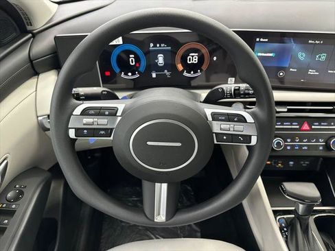 New 2026 Hyundai Tucson SE image 23