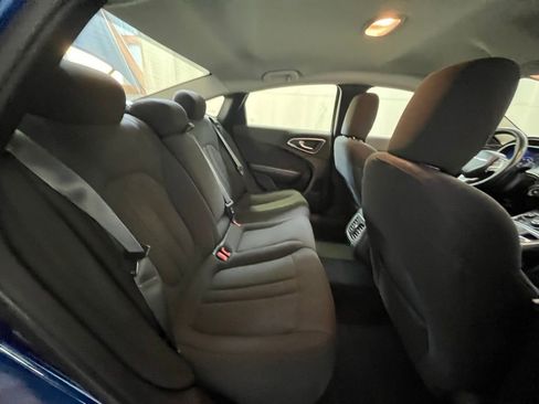 Used 2015 Chrysler 200 Limited w/ Convenience Group FWD image 26