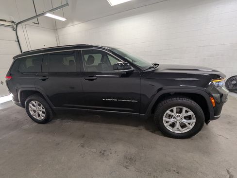 Used 2023 Jeep Grand Cherokee L Limited w/ Trailer Tow Group (B) AWD/4WD image 3