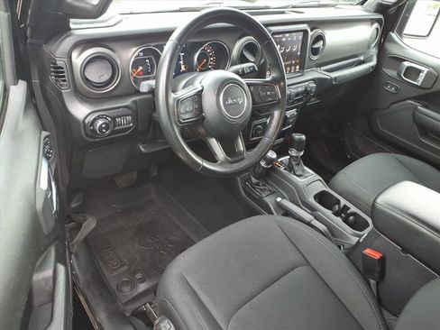 Used 2022 Jeep Gladiator Sport AWD/4WD image 18