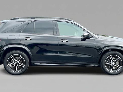 Certified 2025 Mercedes-Benz GLE 450e 4MATIC image 9