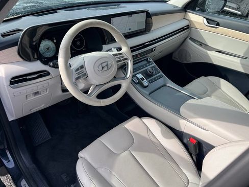 Used 2023 Hyundai Palisade Limited AWD/4WD image 17