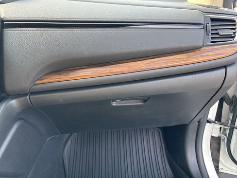 Used 2017 Honda CR-V Touring image 18