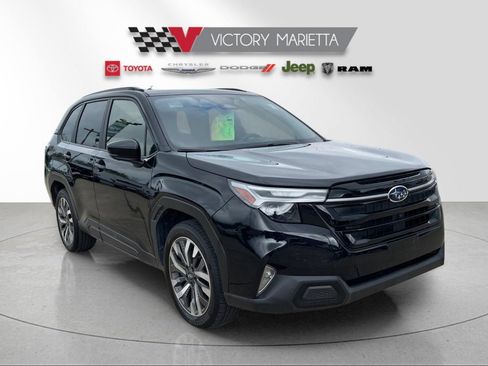Used 2025 Subaru Forester Touring AWD/4WD image 7