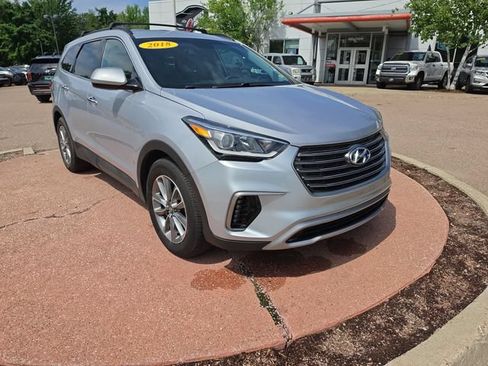 Used 2018 Hyundai Santa Fe SE AWD/4WD image 7