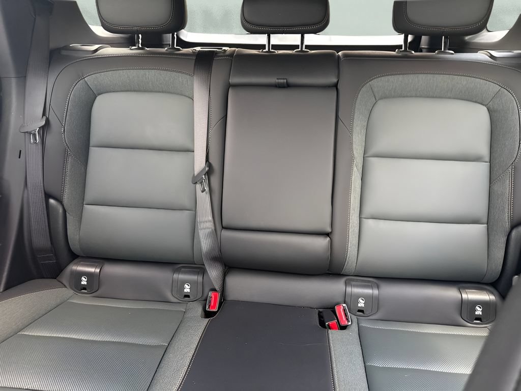 Used 2026 GMC Terrain AT4 w/ Convenience Package III AWD/4WD image 8