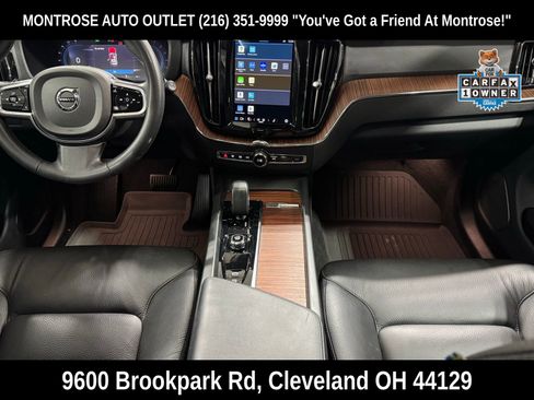 Used 2023 Volvo XC60 B5 Plus image 2