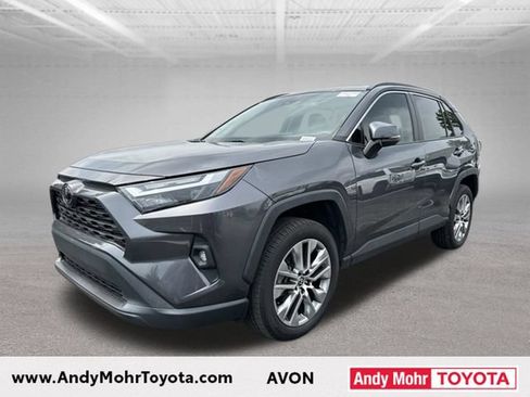 Used 2022 Toyota RAV4 XLE Premium FWD image 4