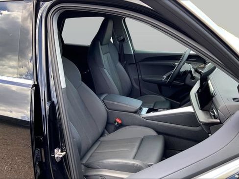 Used 2025 Audi Q5 Premium w/ Premium Plus AWD/4WD image 7