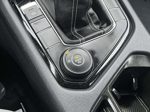 Used 2023 Volkswagen Taos S image 30