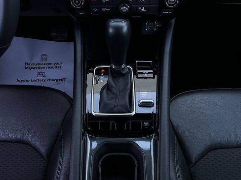 Used 2025 Jeep Compass Latitude image 14