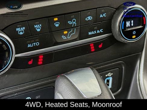 Certified 2022 Ford EcoSport SE image 19