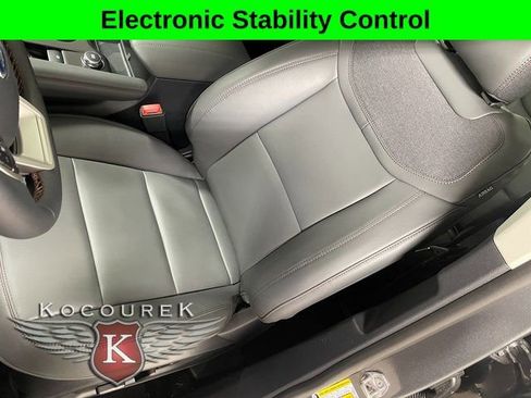 New 2026 Ford Explorer Active w/ Active Comfort Package AWD/4WD image 12