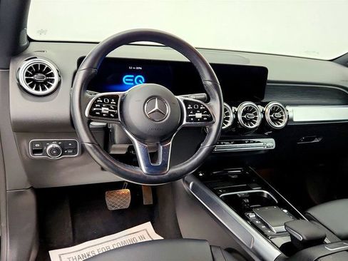 Used 2023 Mercedes-Benz EQB 300 4MATIC w/ Exclusive Package image 11