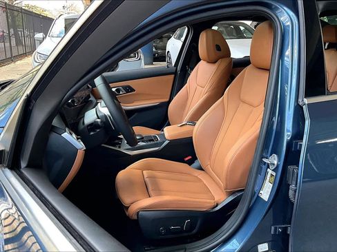 Certified 2025 BMW 330i Sedan image 8