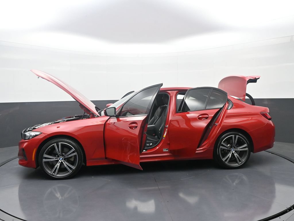 Used 2023 BMW 330i xDrive Sedan w/ Parking Assistance Package AWD/4WD image 40