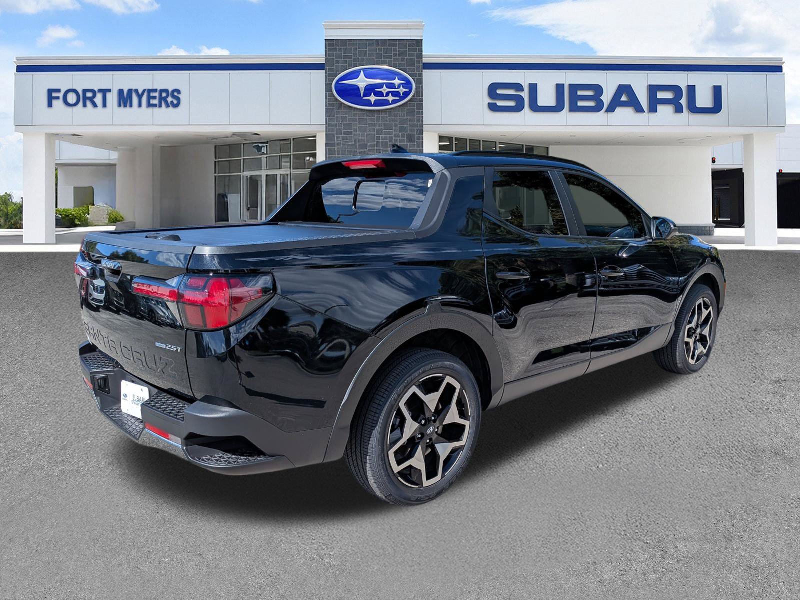 Used 2024 Hyundai Santa Cruz Limited AWD/4WD image 4