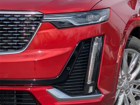 Certified 2025 Cadillac XT6 Premium Luxury w/ Technology Package image 3