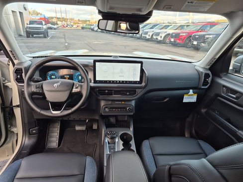 New 2025 Ford Bronco Sport Outer Banks image 21