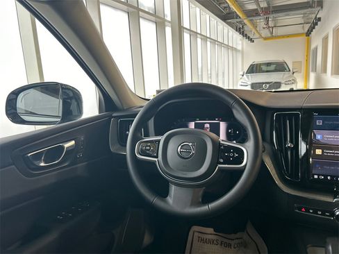 Certified 2025 Volvo XC60 B5 Plus image 22