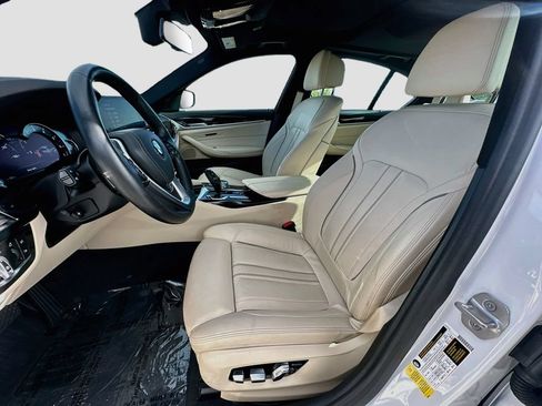 Used 2017 BMW 540i RWD image 21