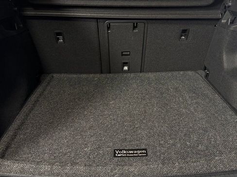 Used 2023 Volkswagen ID.4 Pro S RWD image 33
