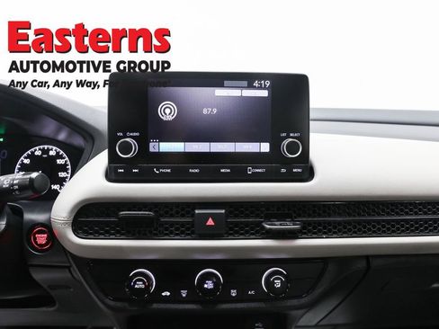 Used 2025 Honda HR-V LX image 12