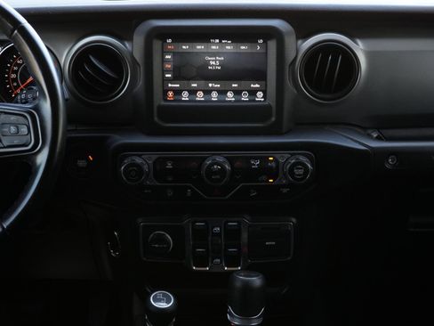 Used 2021 Jeep Wrangler Unlimited Sport AWD/4WD image 22
