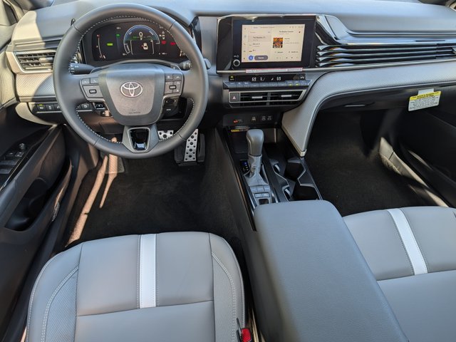 Used 2026 Toyota Camry SE FWD image 19