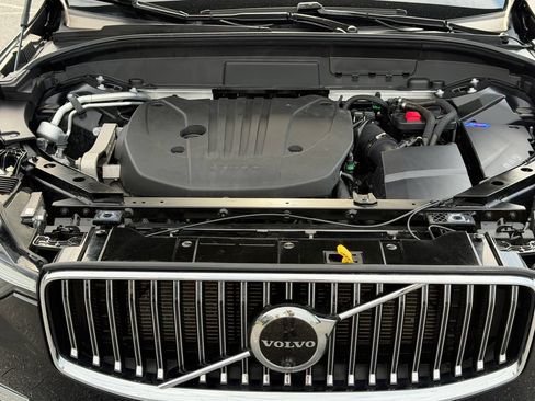 Certified 2023 Volvo XC60 B5 Ultimate w/ Climate Package AWD/4WD image 43
