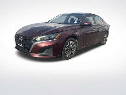 Used 2023 Nissan Altima 2.5 SV