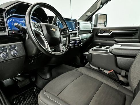 Certified 2024 Chevrolet Silverado 3500 LT w/ Convenience Package image 9