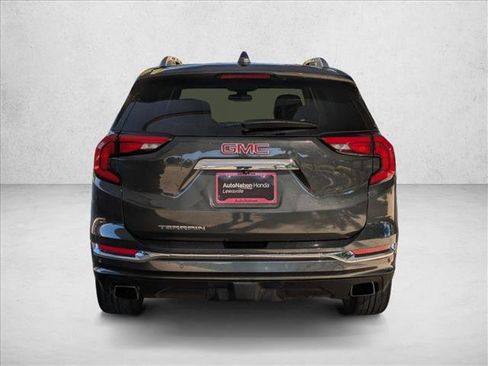 Used 2019 GMC Terrain Denali w/ Advanced Safety Package image 7