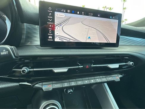 Used 2024 Alfa Romeo Tonale Ti w/ Premium Interior Package image 26