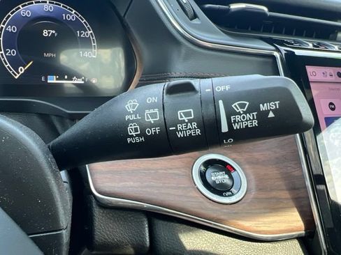Used 2025 Jeep Grand Cherokee Summit w/ Obsidian Package AWD/4WD image 24