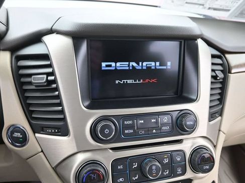 Used 2020 GMC Yukon Denali w/ Denali Ultimate Package AWD/4WD image 36