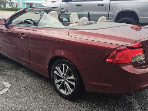 Used 2011 Volvo C70 T5 w/ Convenience Pkg FWD image 3