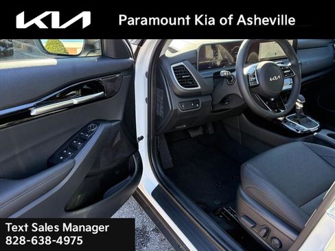 New 2026 Kia Seltos EX image 17