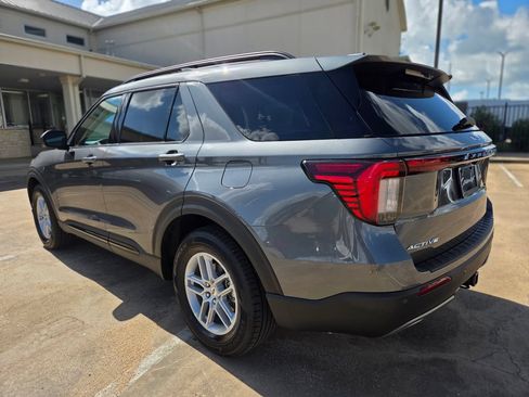New 2026 Ford Explorer Active w/ Active Comfort Package RWD image 7