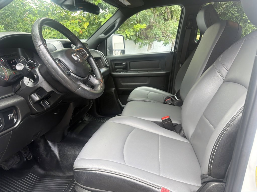 Used 2026 RAM 3500 Tradesman w/ Chrome Appearance Group A AWD/4WD image 12