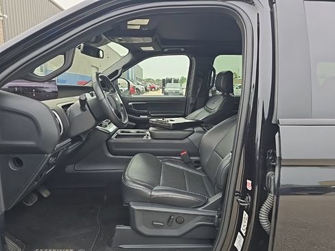 Used 2025 Ford Expedition Max Platinum w/ Stealth Appearance Package AWD/4WD image 14