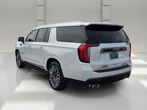 Certified 2024 GMC Yukon XL Denali Ultimate AWD/4WD image 3