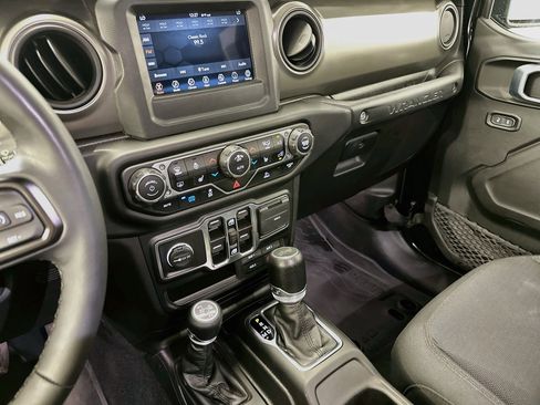 Used 2023 Jeep Wrangler Unlimited w/ Cold Weather Group AWD/4WD image 25