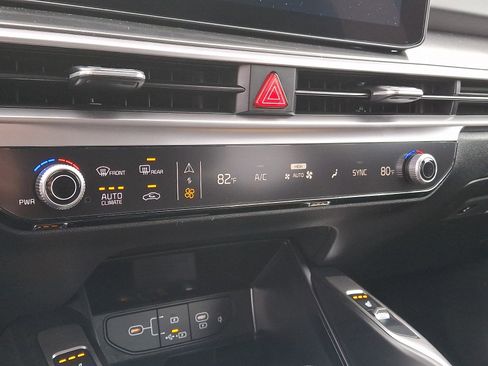 New 2026 Kia Sorento S AWD/4WD image 9