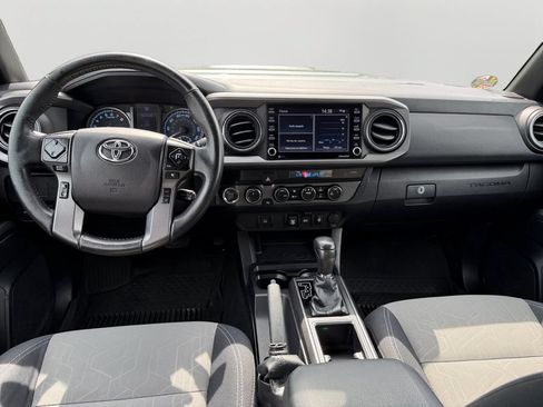 Used 2021 Toyota Tacoma TRD Sport AWD/4WD image 16
