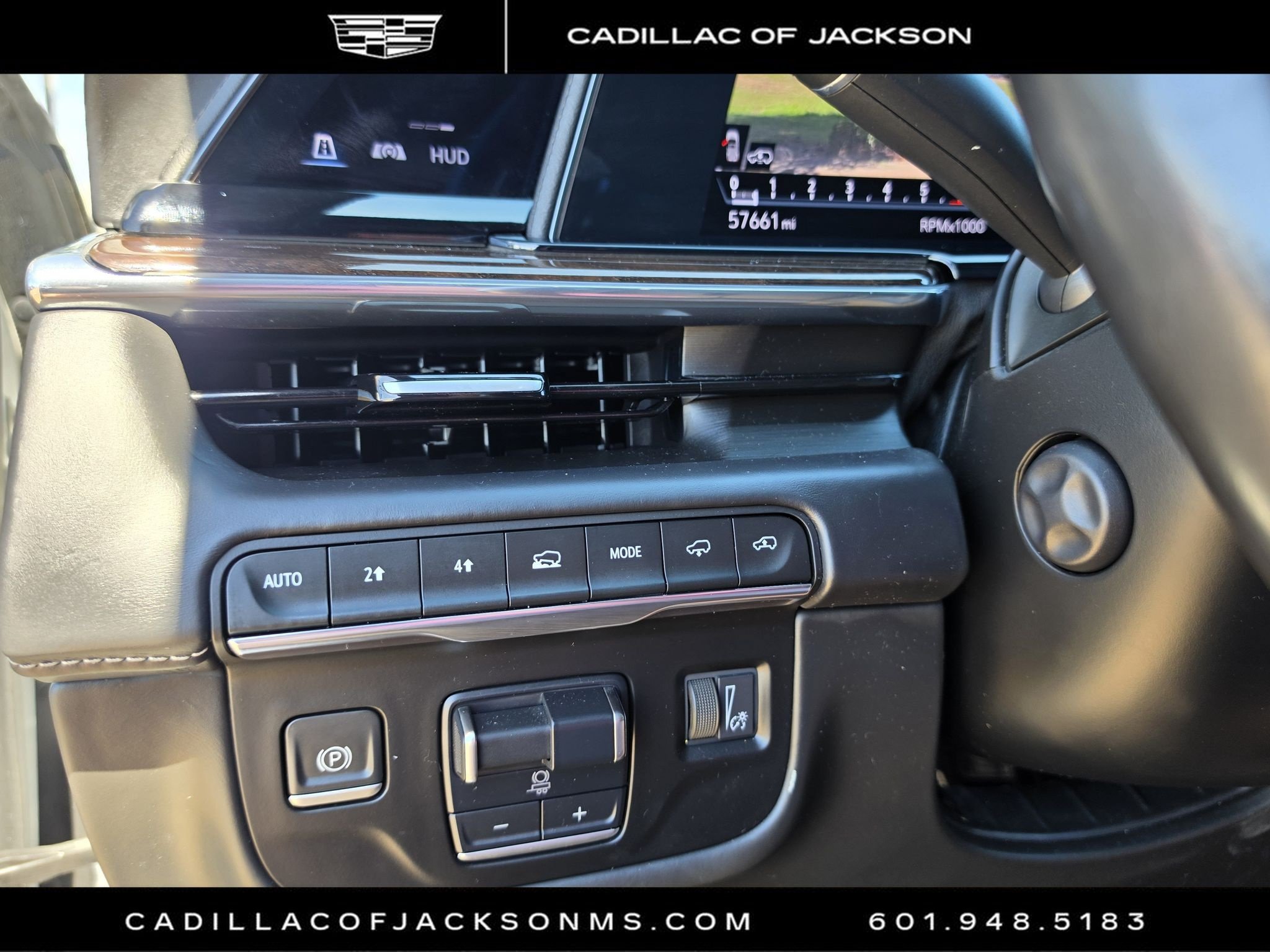 Certified 2023 Cadillac Escalade Premium Luxury Platinum AWD/4WD image 26