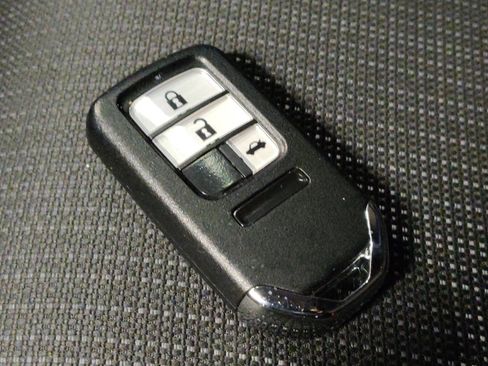Used 2022 Honda Civic LX image 32