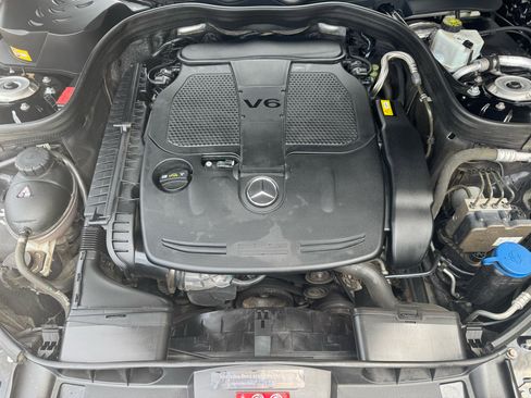 Used 2014 Mercedes-Benz E 350 4dr Sdn E 350 Luxury 4MATIC image 33