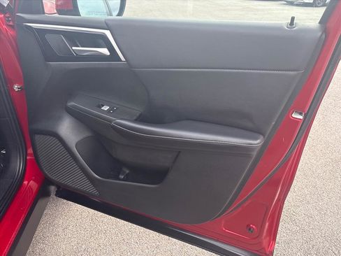 Used 2023 Mitsubishi Outlander SE image 43