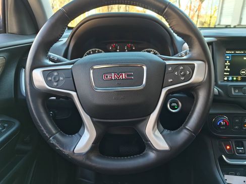 Used 2018 GMC Terrain SLE w/ Driver Convenience Package image 10